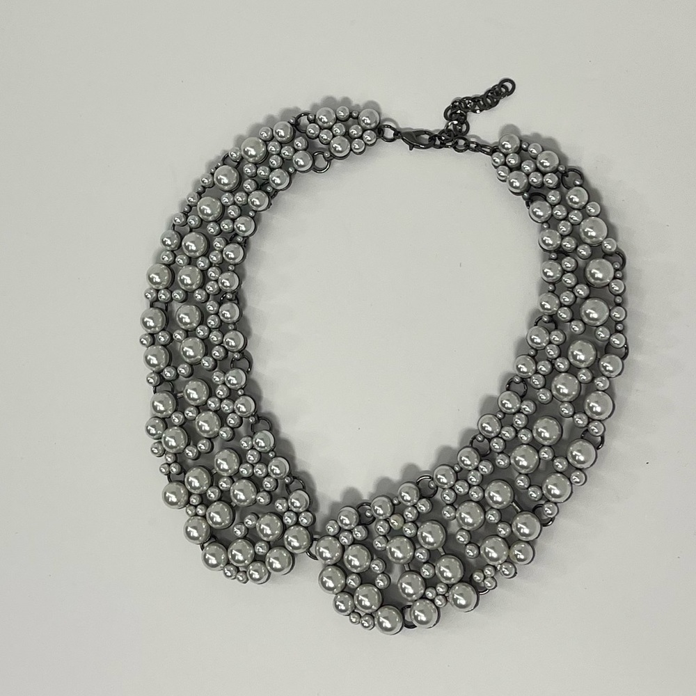 NWOT Pearl Collar Necklace